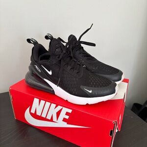Nike Air Max 270 Youth Size 6 or Women’s 7/7.5